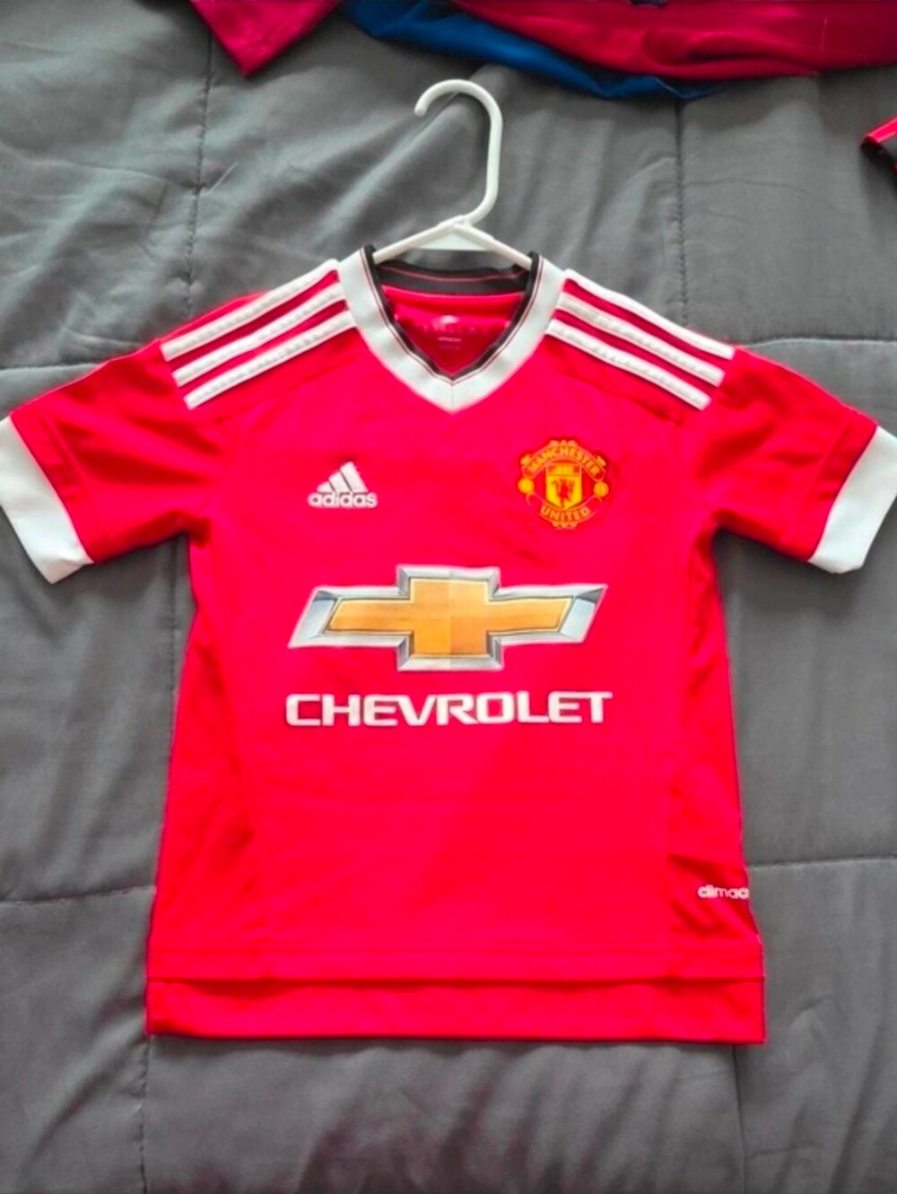 Adidas Manchester United 2015/16 Home Soccer Jersey Kids US size XS UL size 7-8Y